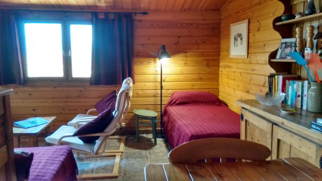 Finca La Piedra Holidays ألورا الغرفة الصورة